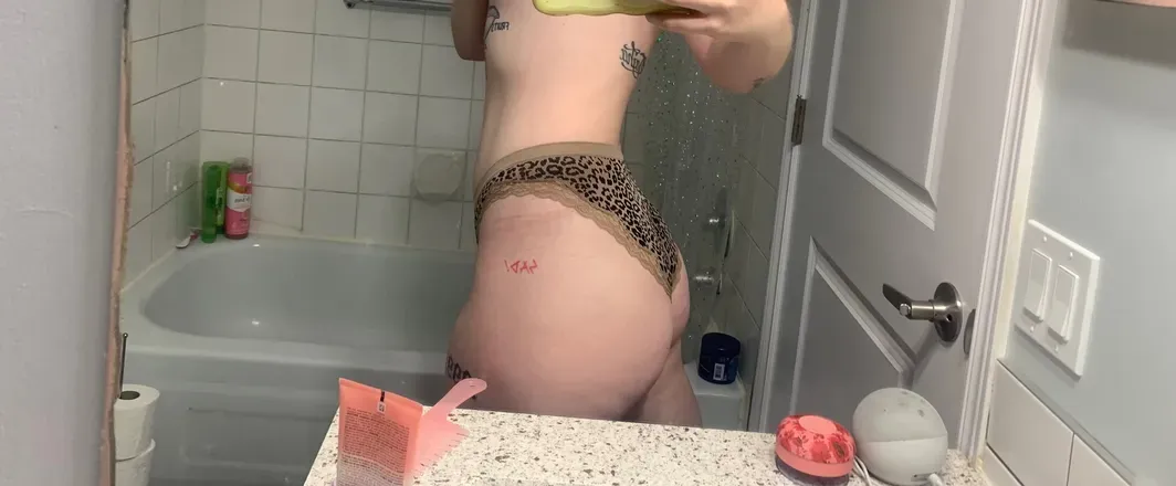 OnlyFans cuenta stickytitts22 avatar 1