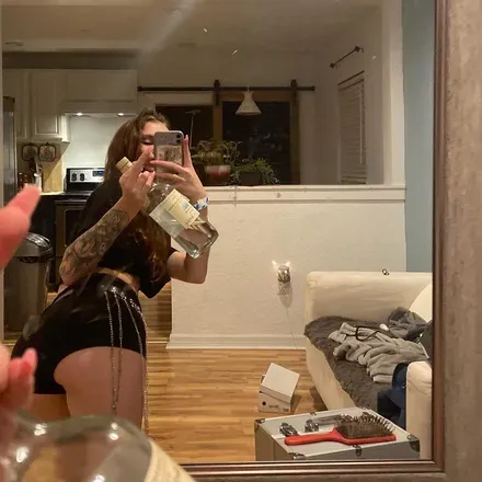 OnlyFans cuenta fortheloveofnikki header 2