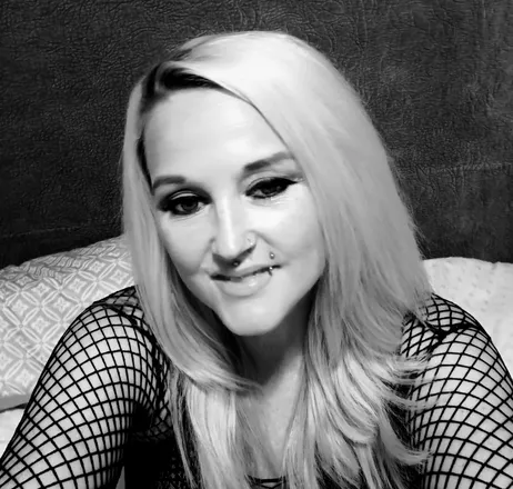 OnlyFans cuenta susiehomewrecker header 2