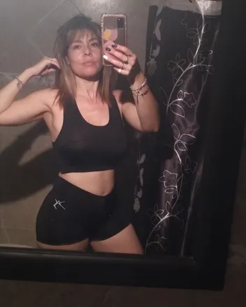 OnlyFans cuenta anisexy header 2