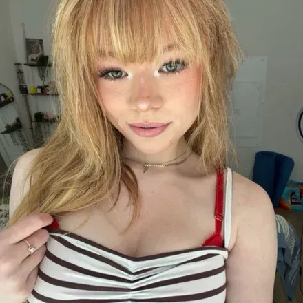 OnlyFans account  charlottelive avatar 1