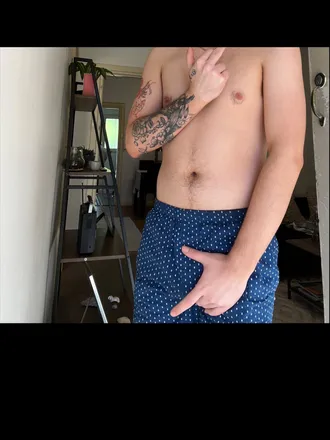 OnlyFans cuenta freshhotmess header 2