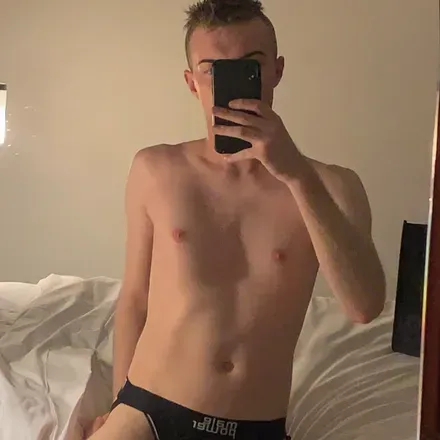 OnlyFans cuenta destroy_all_twinks avatar 1