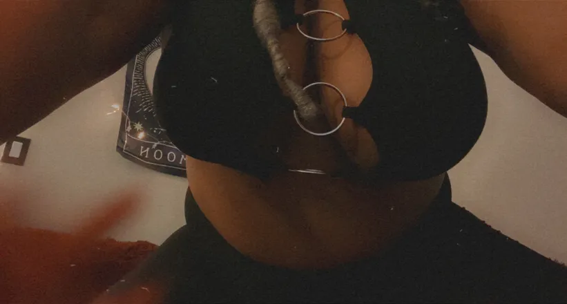 OnlyFans cuenta witchytitss header 2