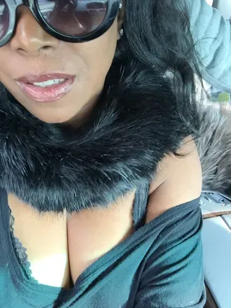 OnlyFans cuenta parisdivineny avatar 1