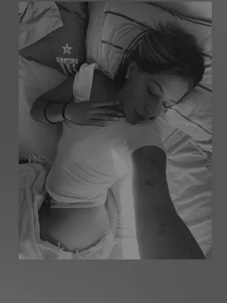 OnlyFans cuenta mia_oz header 2