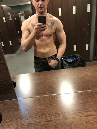 OnlyFans cuenta sneaksboii21 avatar 1