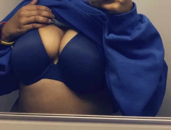 OnlyFans cuenta latinhoneyy header 2