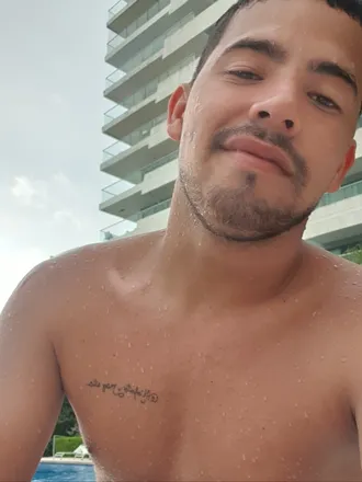 OnlyFans cuenta rluis8223 header 2