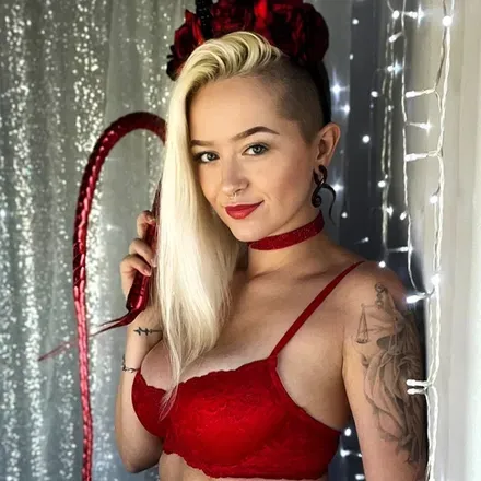 OnlyFans cuenta definitelynotlurnfree avatar 1