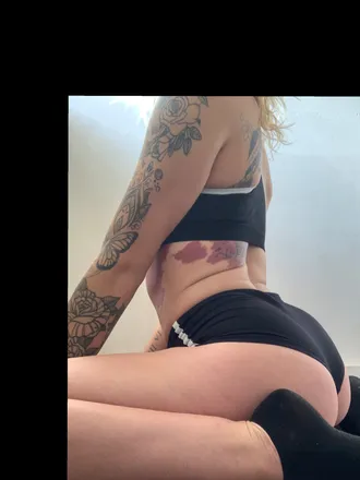 OnlyFans cuenta lilysadventur3 header 2