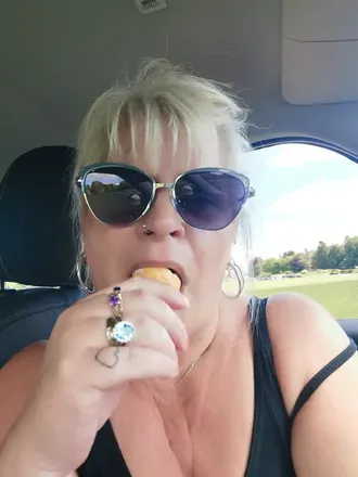OnlyFans cuenta mrsgrannypants header 2