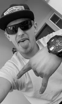 OnlyFans cuenta thatwhiteboy97 header 2