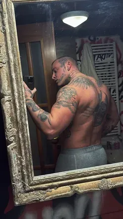 OnlyFans cuenta vatuttobene avatar 1