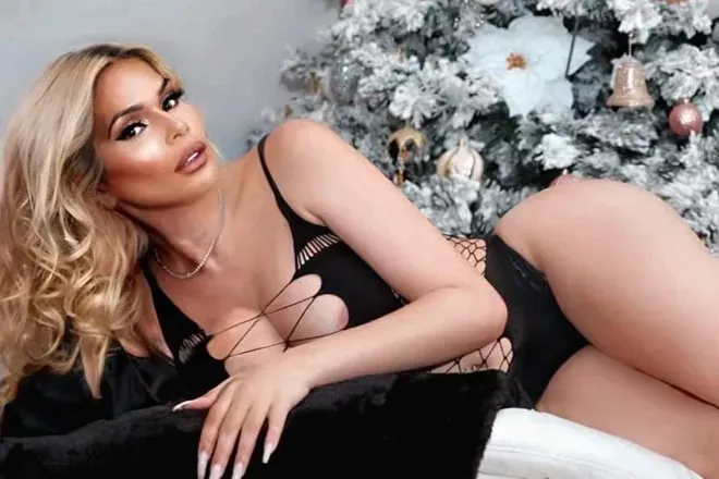 OnlyFans cuenta goddessjenna212 header 2
