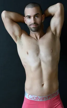 OnlyFans account  lucaslondonxxx avatar 1