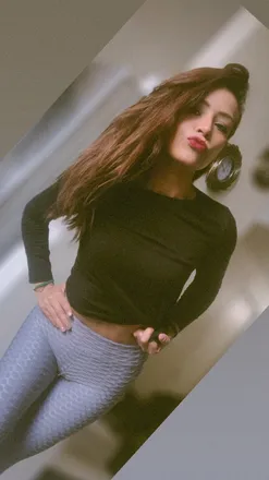 OnlyFans cuenta karlalombbarth10 header 2