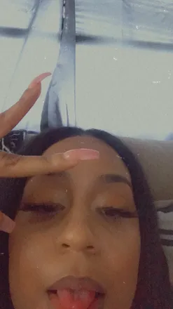 OnlyFans cuenta girlslovevalerie header 2