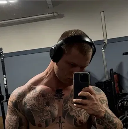 OnlyFans account  justincase.x avatar 1