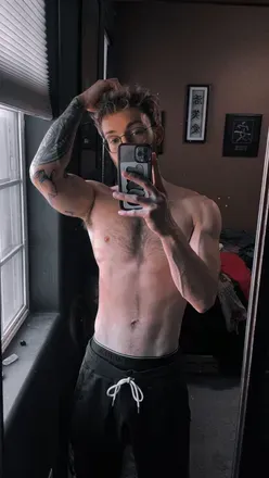OnlyFans account  rryanmoses avatar 1