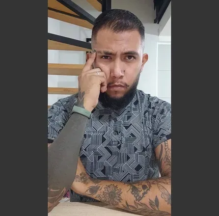 OnlyFans cuenta alex22253990 avatar 1