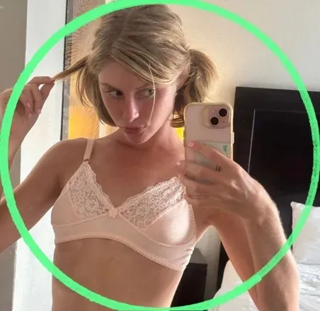 OnlyFans cuenta rosierenaeeof avatar 1