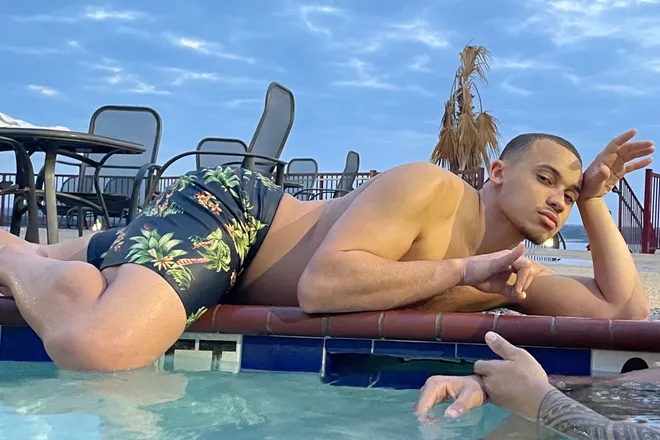 OnlyFans cuenta ithoughtshewas18 header 2