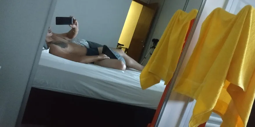 OnlyFans account  hapawanderlust header 2