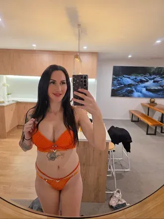 OnlyFans cuenta thatmumnextdoorx avatar 1