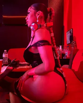 OnlyFans account  fynepyne avatar 1