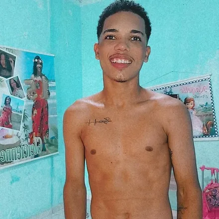OnlyFans cuenta robertt_01 header 2