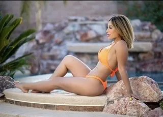 OnlyFans cuenta valentina_xo2 header 2