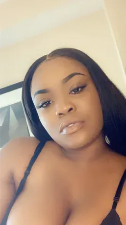 OnlyFans cuenta islandcocaine header 2