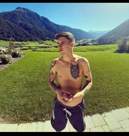 OnlyFans cuenta s69906990 header 2