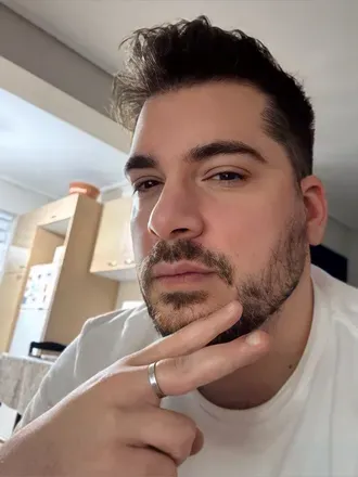 OnlyFans of biggkes