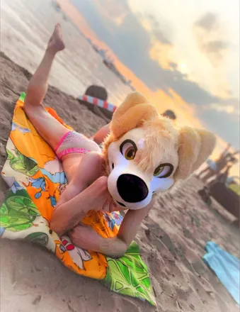 OnlyFans cuenta creme_brulee_ad header 2