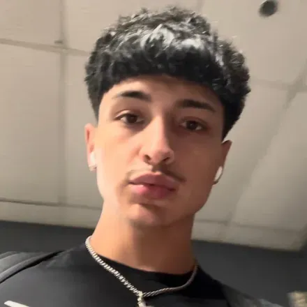 OnlyFans of prttyboyjj