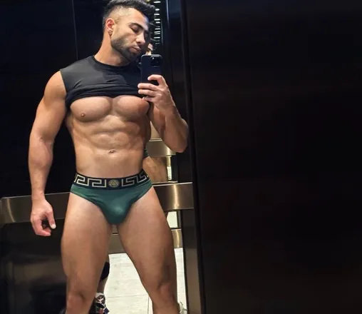 OnlyFans cuenta amirpoundeed header 2