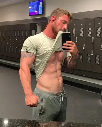 OnlyFans cuenta bammikell avatar 1