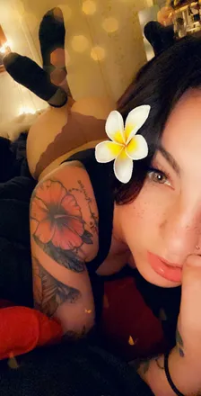 OnlyFans cuenta inkedwoman13 header 2