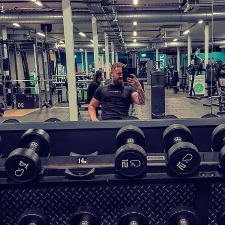OnlyFans cuenta benjie1289 header 2