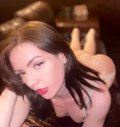 OnlyFans of tessa.sin
