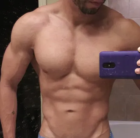 OnlyFans account  iunivurze avatar 1