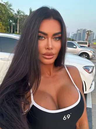 OnlyFans account  elena_buttyb avatar 1