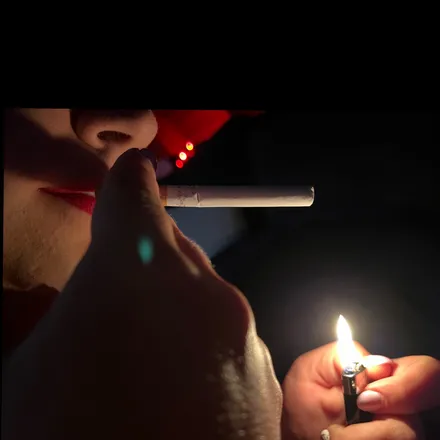 OnlyFans cuenta ella_smokes header 2