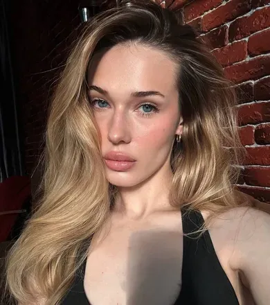 OnlyFans cuenta glowing_ashley avatar 1
