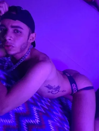 OnlyFans account  feli05 header 2