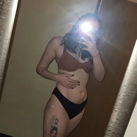 OnlyFans cuenta aquarius.love header 2