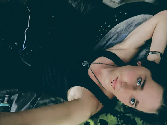 OnlyFans cuenta gothic-temptation header 2