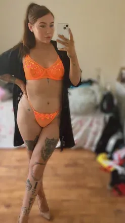 OnlyFans cuenta lola_red_x avatar 1